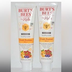 2 BURT'S BEES FOR KIDS FLUORIDE TOOTHPASTE FRUIT FUSION FLAVOR DYE FREE KIDS 4.2
